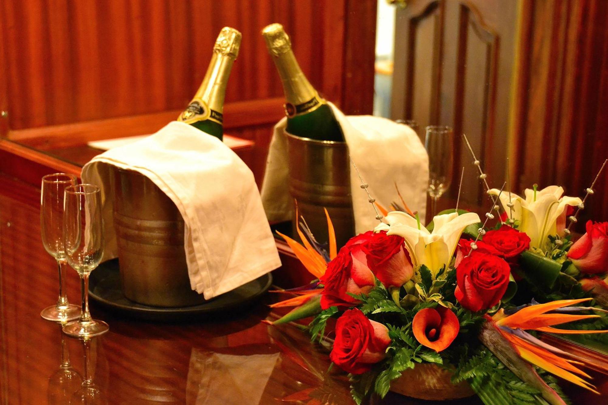 Muthu Sovereign Suites & Spa, Limuru Road, Nairobi Exterior photo
